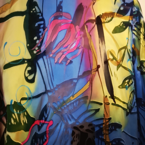 ✨Host pick!✨ Abstract Hand Painted Kimono - Picture 5 of 9